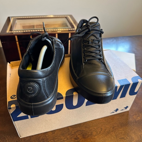 ECCO shoe, super comfortable - Picture 3 of 7